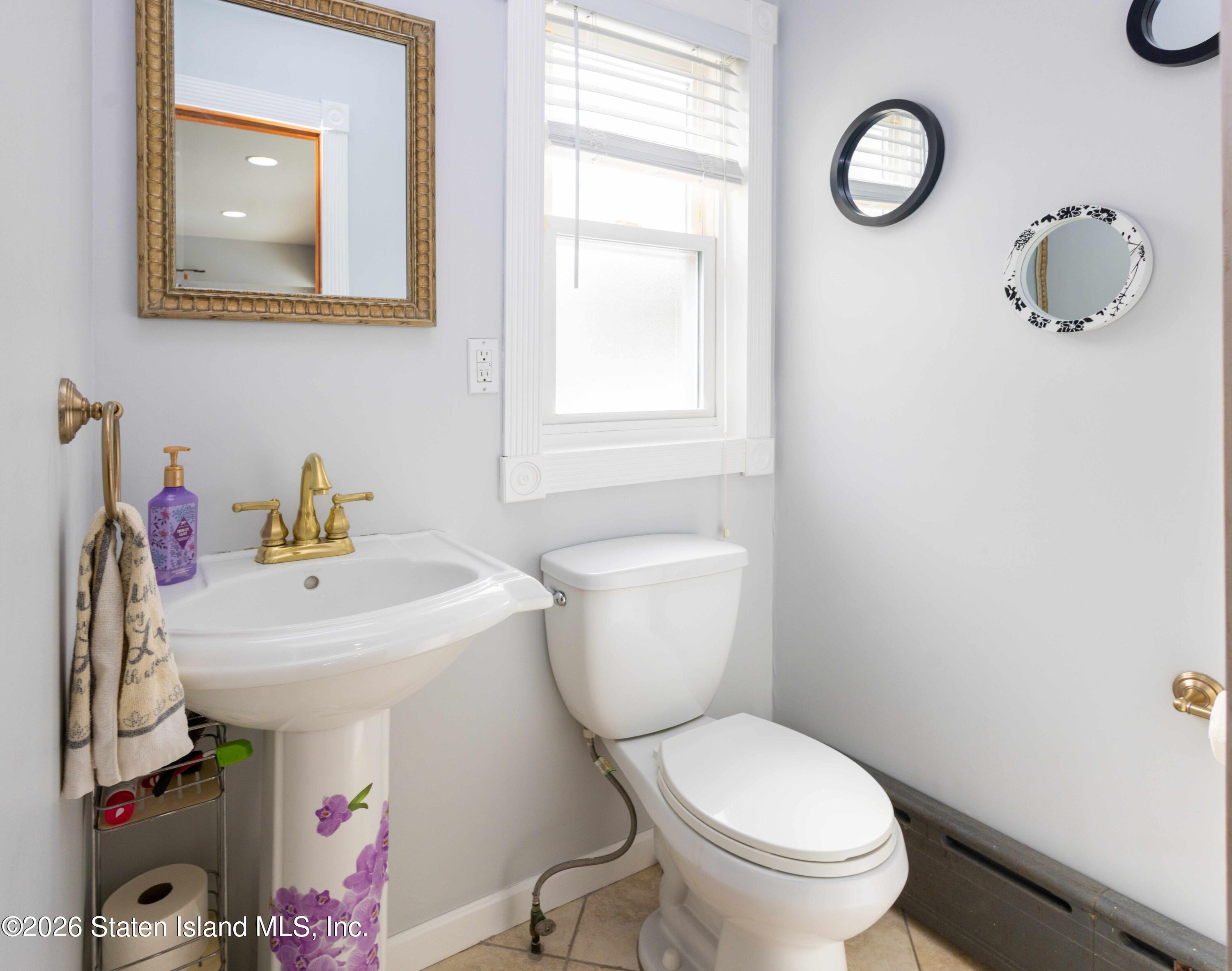 664 Annadale Road Staten Island, NY 10312 - Photo 13 of 43 6F1A4801