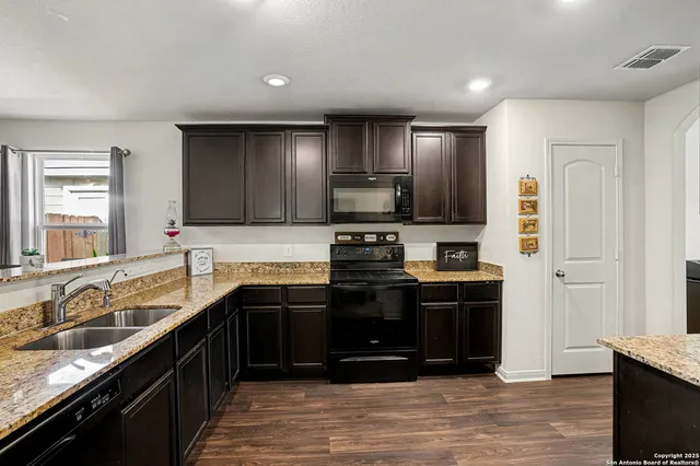 $225,500 | 3323 Begonia Bend, San Antonio, TX 78222