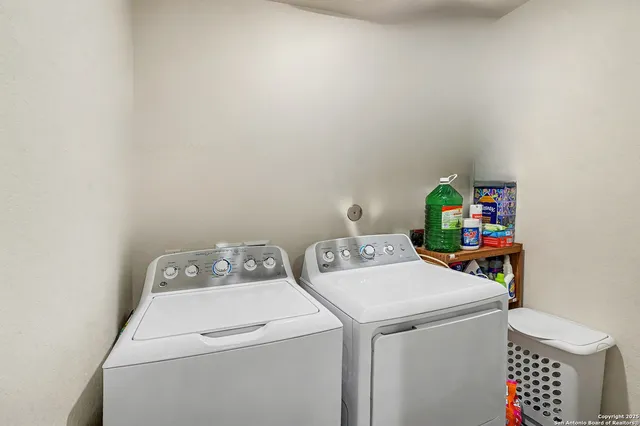 $225,500 | 3323 Begonia Bend, San Antonio, TX 78222