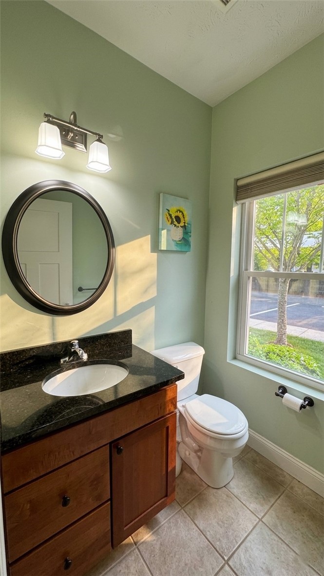 301 West Shore Road, Unit 19 Warwick, RI 02889 - Photo 12 of 41