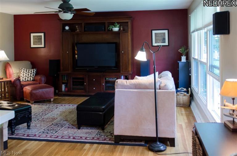 189 Benson Road Akron, OH 44333 - Photo 3 of 25 Gallery Image 3