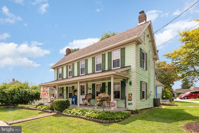 $282,500 | 40 South Main Street, Stewartstown, PA 17363