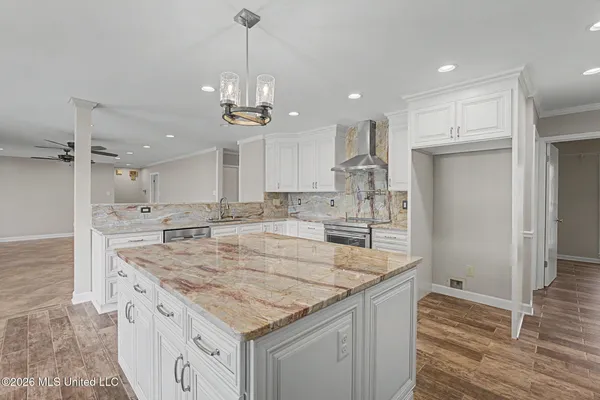 $640,000 | 691 Green T Hernando Ms 38632, Hernando, MS 38632