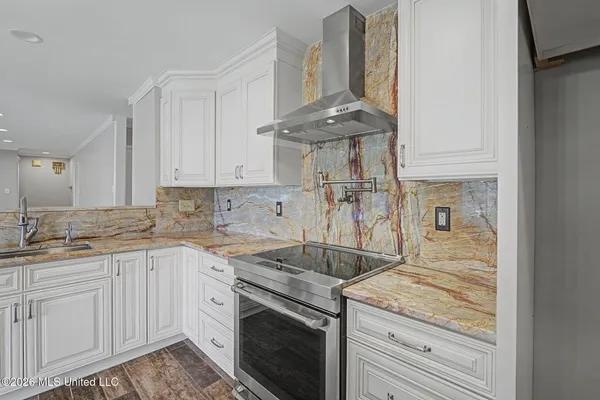 $640,000 | 691 Green T Hernando Ms 38632, Hernando, MS 38632