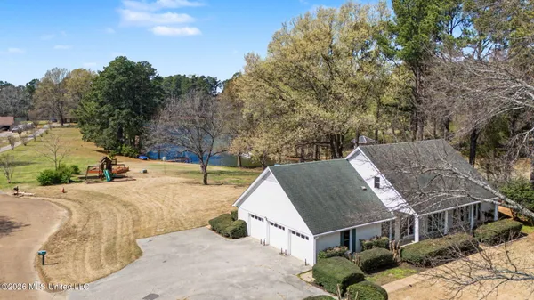 $640,000 | 691 Green T Hernando Ms 38632, Hernando, MS 38632