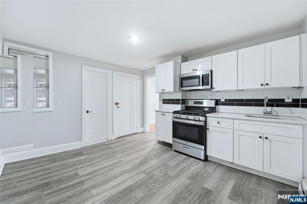 328 John Street Elizabeth, NJ 07202 - Photo 1 of 34