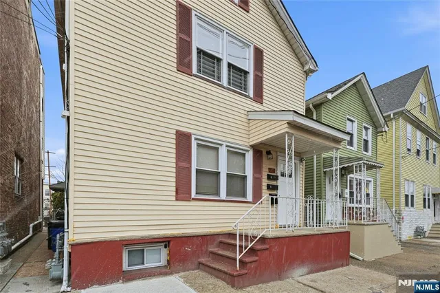 $689,000 | 328 John Street, Elizabeth, NJ 07202
