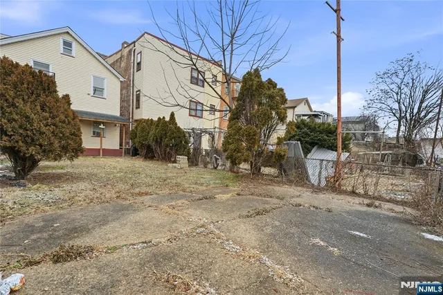 $689,000 | 328 John Street, Elizabeth, NJ 07202