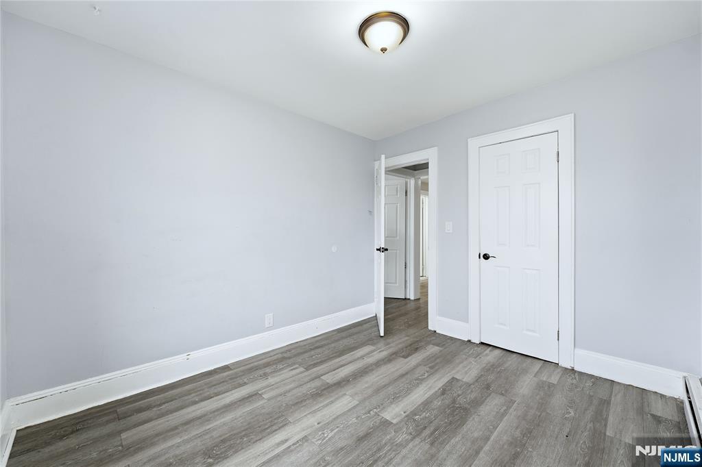 328 John Street Elizabeth, NJ 07202 - Photo 8 of 34