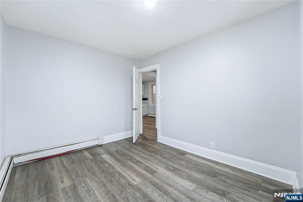 328 John Street Elizabeth, NJ 07202 - Photo 10 of 34