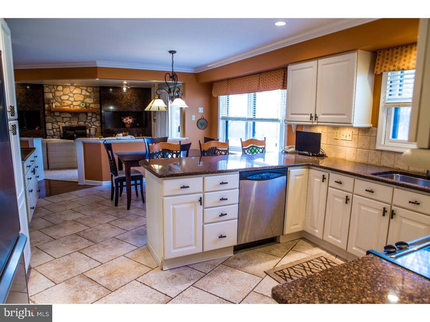 116 Spring Flower Court Huntingdon Valley, PA 19006 - Photo 9 of 25 Kitchen