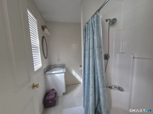 $269,900 | 59 Forestview Drive, Unit 59, Norwich, CT 06360