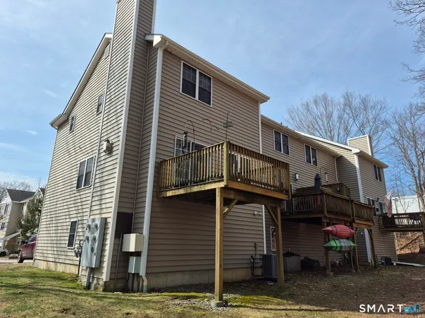 $269,900 | 59 Forestview Drive, Unit 59, Norwich, CT 06360