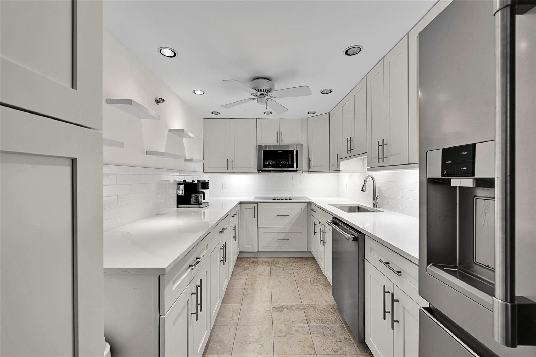 851 North Surf Road, Unit 502 Hollywood, FL 33019 - Photo 31 of 52 Photo 31
