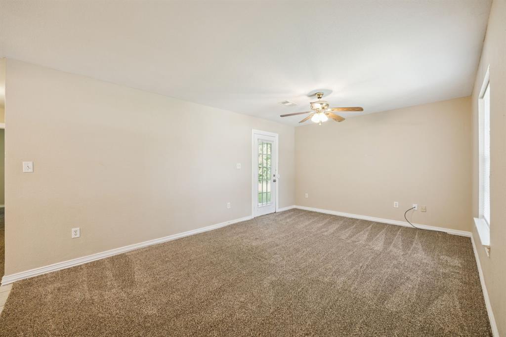 1104 East High Street Terrell, TX 75160 - Photo 3 of 28 1104