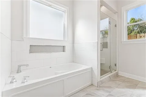 $910,000 | 744 Brockenbraugh Court, Metairie, LA 70005