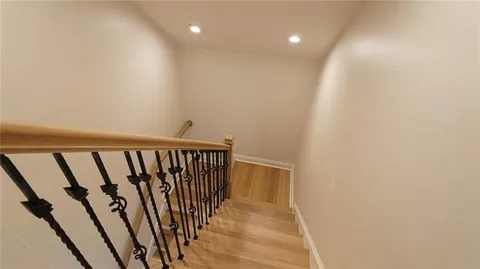 $910,000 | 744 Brockenbraugh Court, Metairie, LA 70005