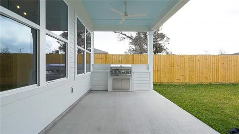 $910,000 | 744 Brockenbraugh Court, Metairie, LA 70005