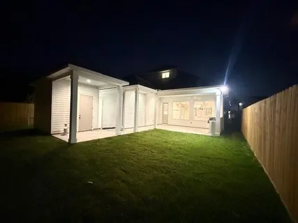 $910,000 | 744 Brockenbraugh Court, Metairie, LA 70005