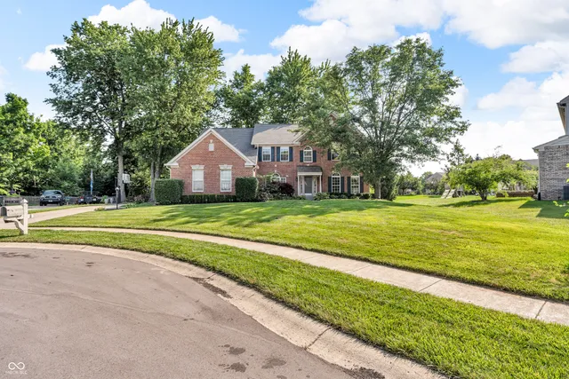 $440,000 | 6374 Timberbluff Circle, Avon, IN 46123
