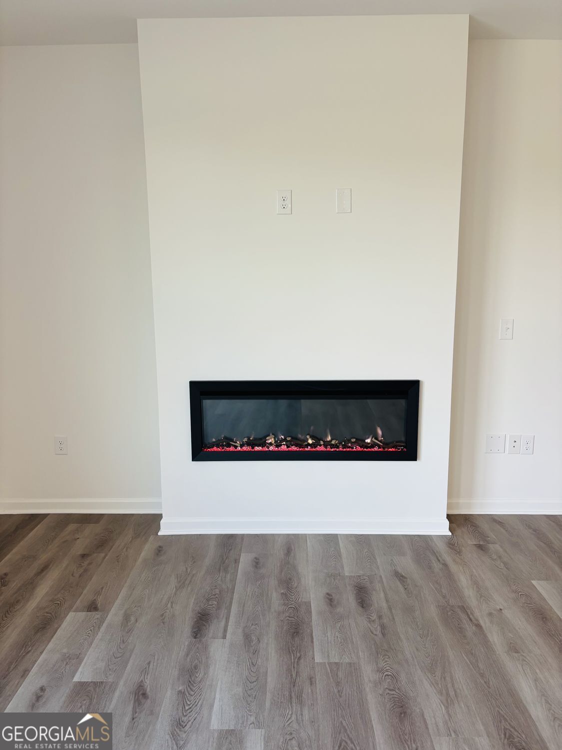 5984 Spring Way Lithonia, GA 30038 - Photo 4 of 17 a view of wooden floor
