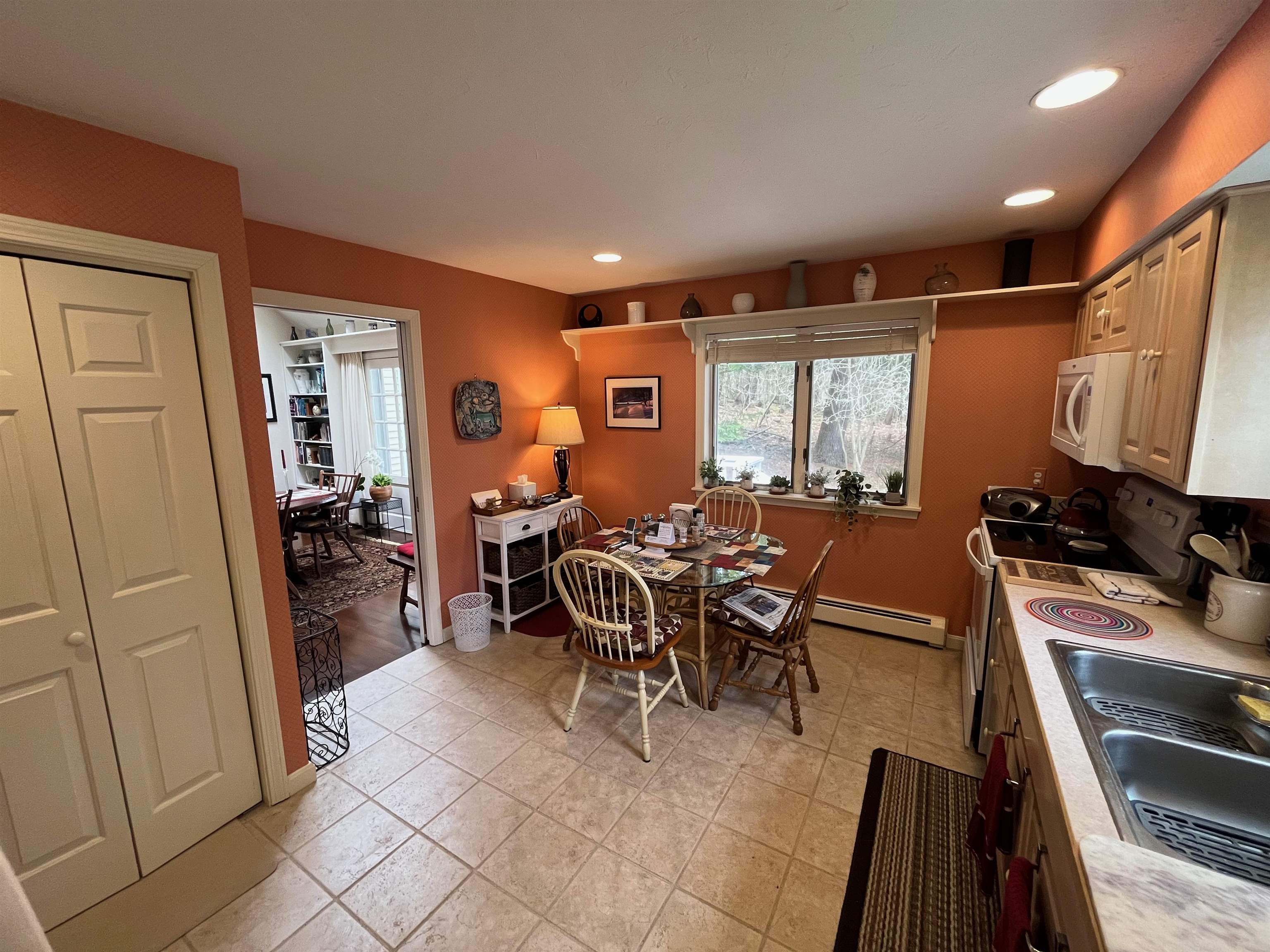6 Oak Ridge Road, Unit 30 Lebanon, NH 03784 - Photo 5 of 31