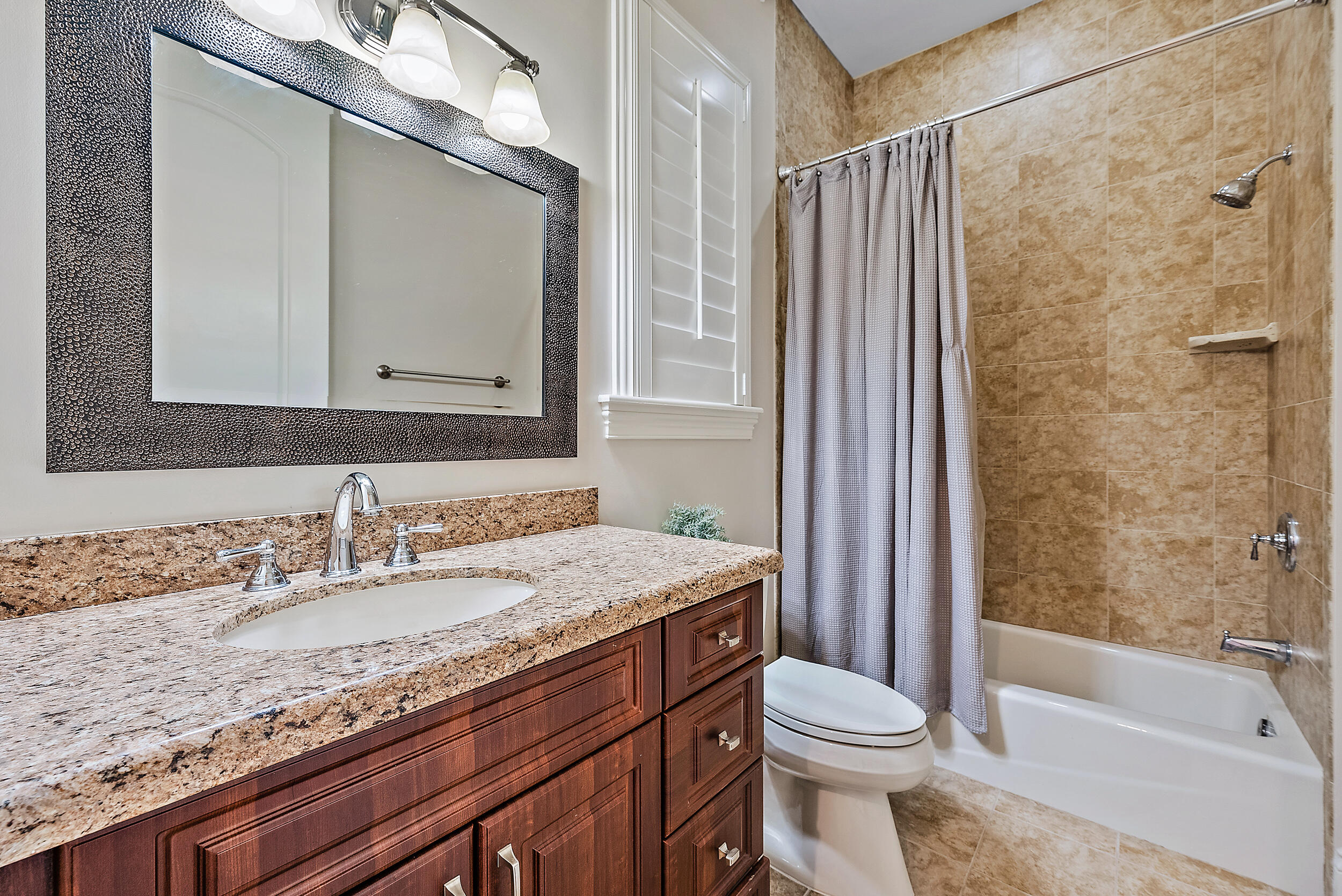 5745 Pennock Point Road Jupiter, FL 33458 - Photo 21 of 31 Bathroom 3