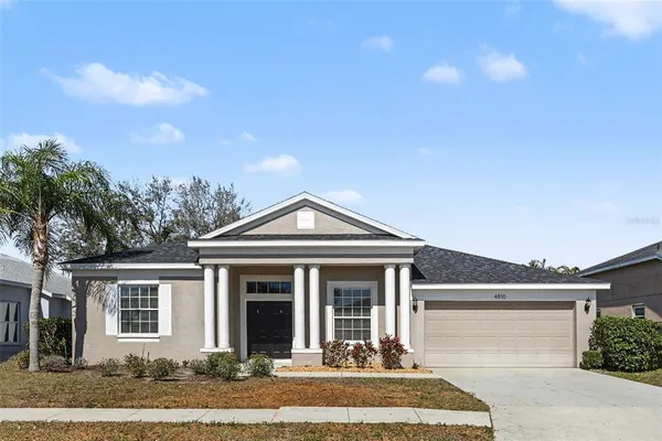 $2,700 | 4810 Bookelia Circle, Bradenton, FL 34203