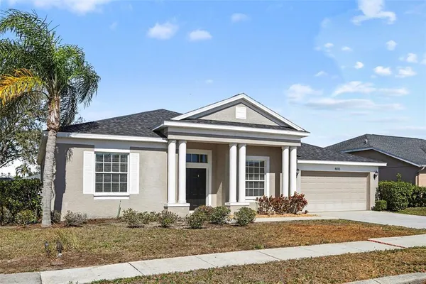 $2,700 | 4810 Bookelia Circle, Bradenton, FL 34203