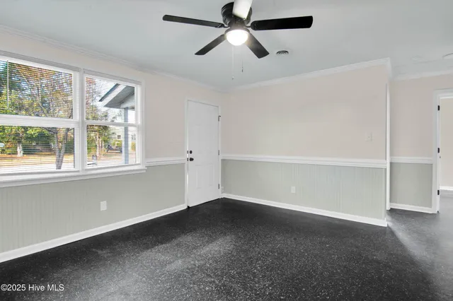 $1,000 | 1002 School Street, Jacksonville, NC 28540