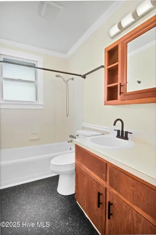 $1,000 | 1002 School Street, Jacksonville, NC 28540