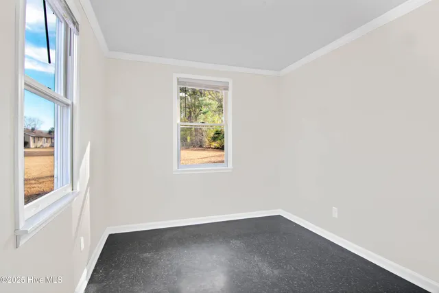 $1,000 | 1002 School Street, Jacksonville, NC 28540