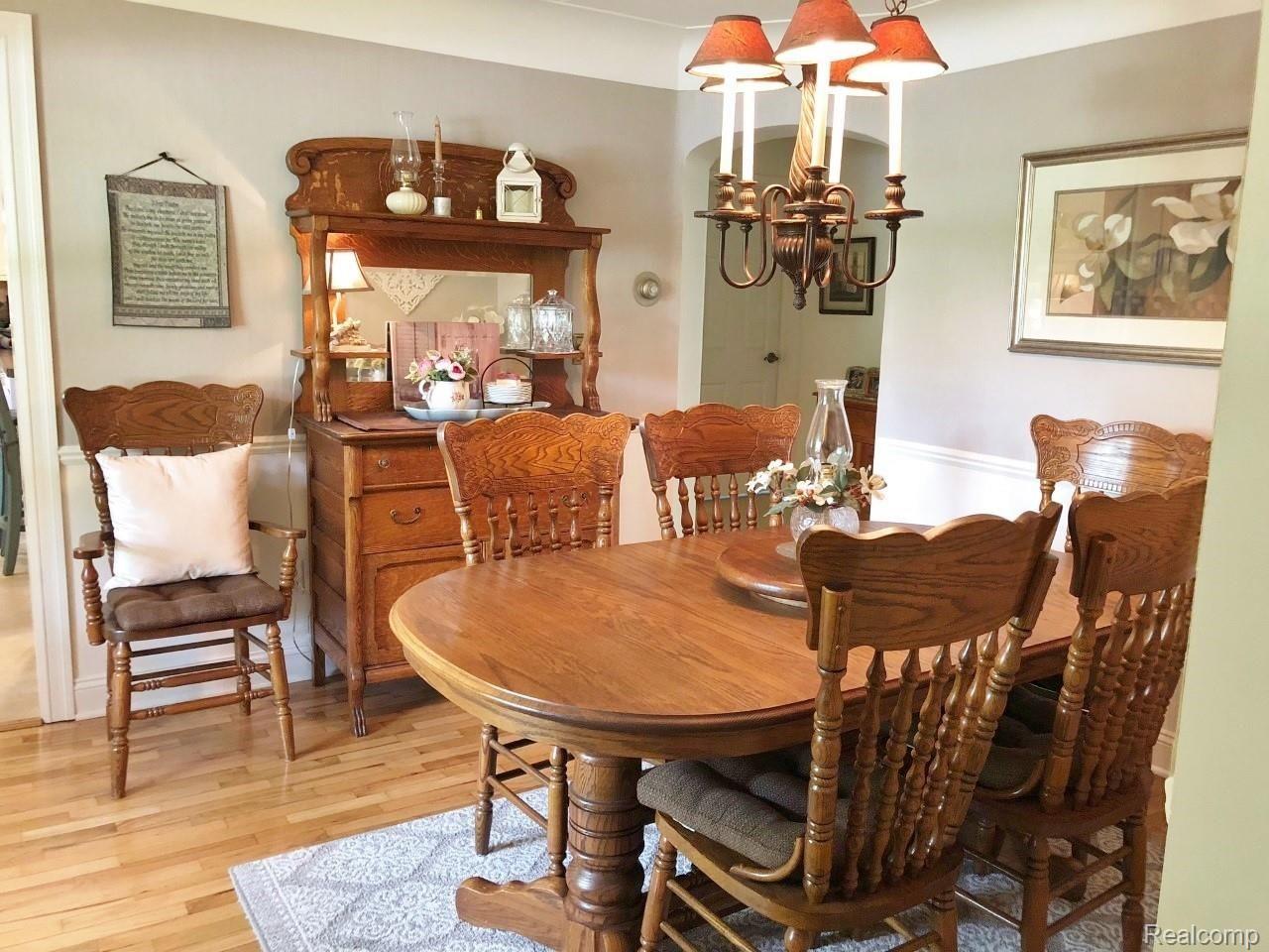 3892 South Latson Road Howell, MI 48843 - Photo 12 of 26 Formal dining room with coved ceiling.