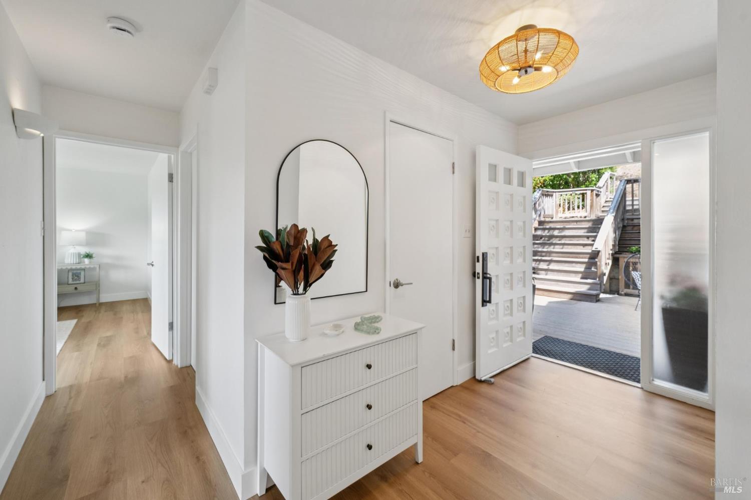 116 Maywood Way San Rafael, CA 94901 - Photo 9 of 64 Gallery Image 9