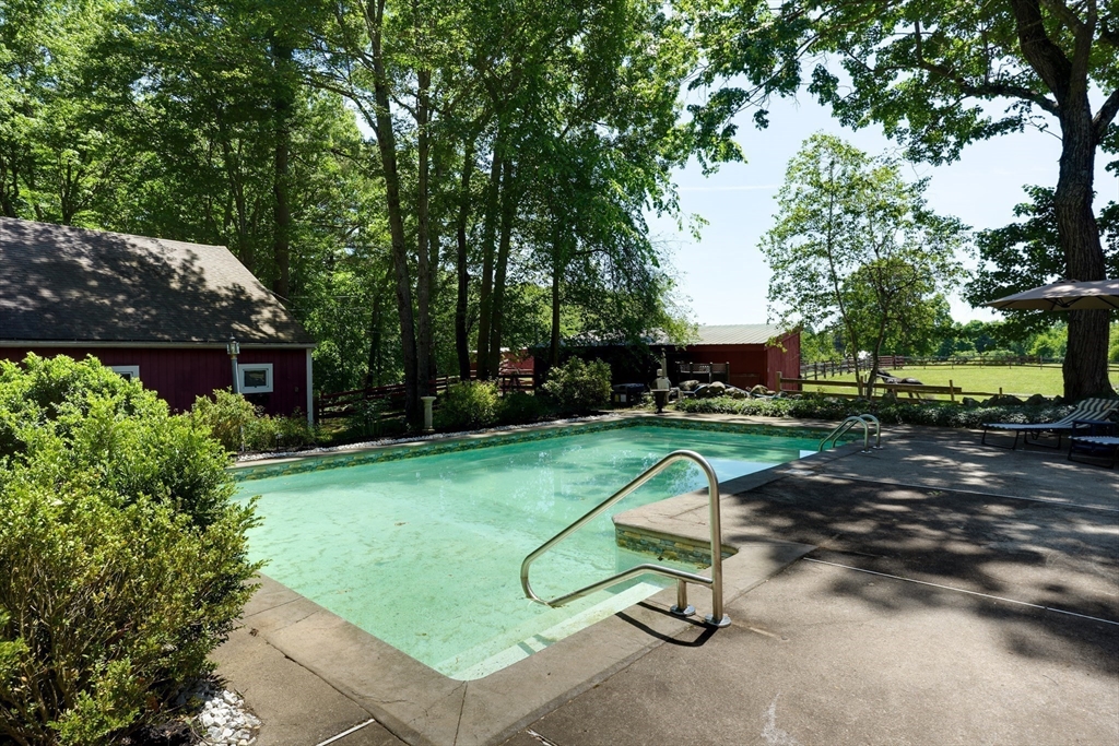 75 South Road Pepperell, MA 01463 - Photo 36 of 40