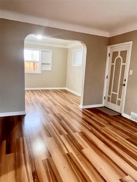 2410 Corunna Road Flint, MI 48503 - Photo 4 of 20