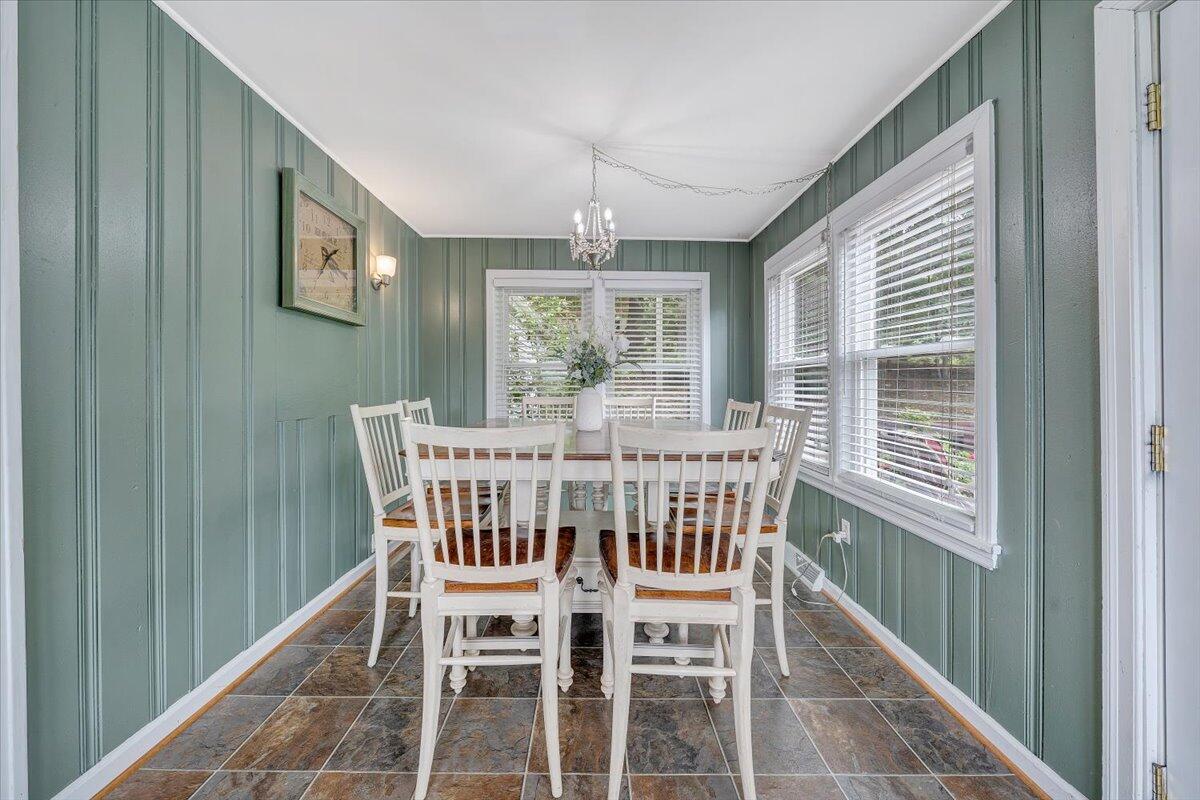 3005 Cannaday Road Northeast Roanoke, VA 24012 - Photo 11 of 34 20-MIB08694