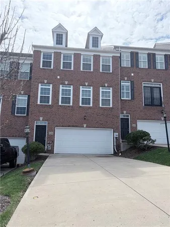 $2,400 | 525 Gala Drive, Canonsburg, PA 15317