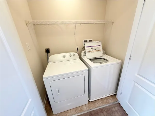 $2,400 | 525 Gala Drive, Canonsburg, PA 15317