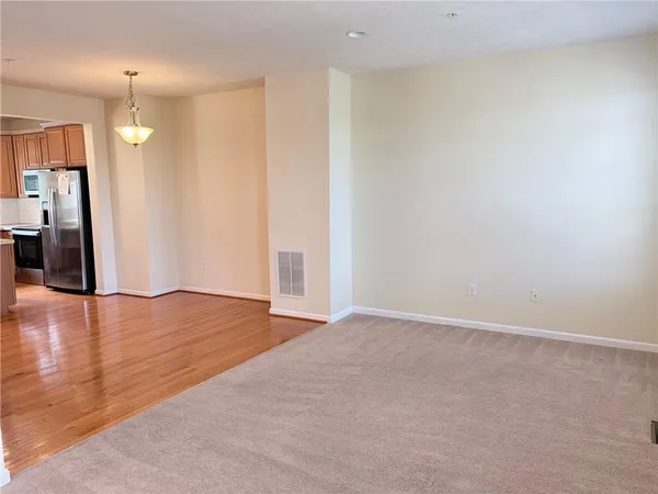 $2,400 | 525 Gala Drive, Canonsburg, PA 15317