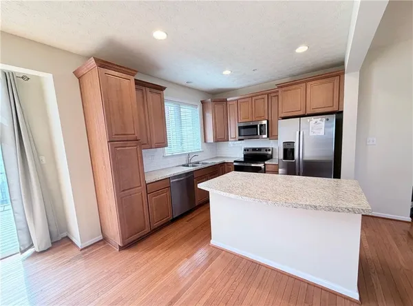 $2,400 | 525 Gala Drive, Canonsburg, PA 15317