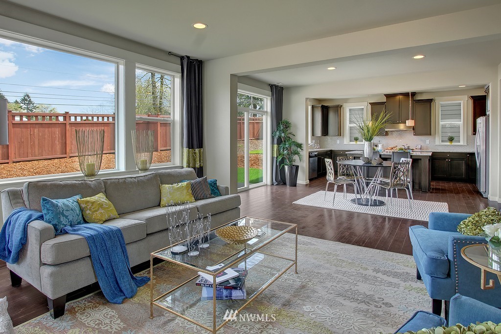 18413 43rd Drive Southeast Bothell, WA 98012 - Photo 4 of 22 Gallery Image 4