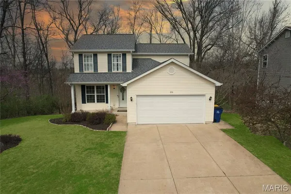 $279,000 | 216 Gran Vista Drive, Festus, MO 63028