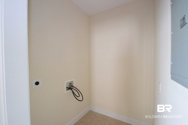 10335 Emmanuel Street Daphne, AL 36526 - Photo 18 of 29 Bathroom 2