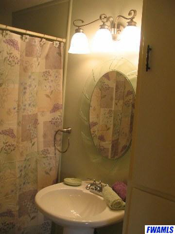 1209 Elm Street Decatur, IN 46733 - Photo 3 of 8