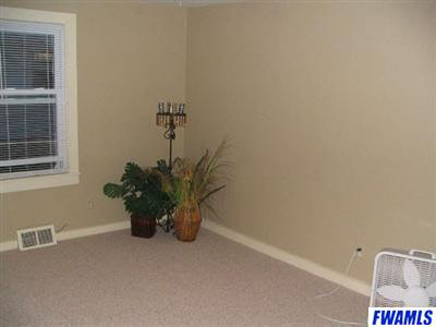 1209 Elm Street Decatur, IN 46733 - Photo 5 of 8
