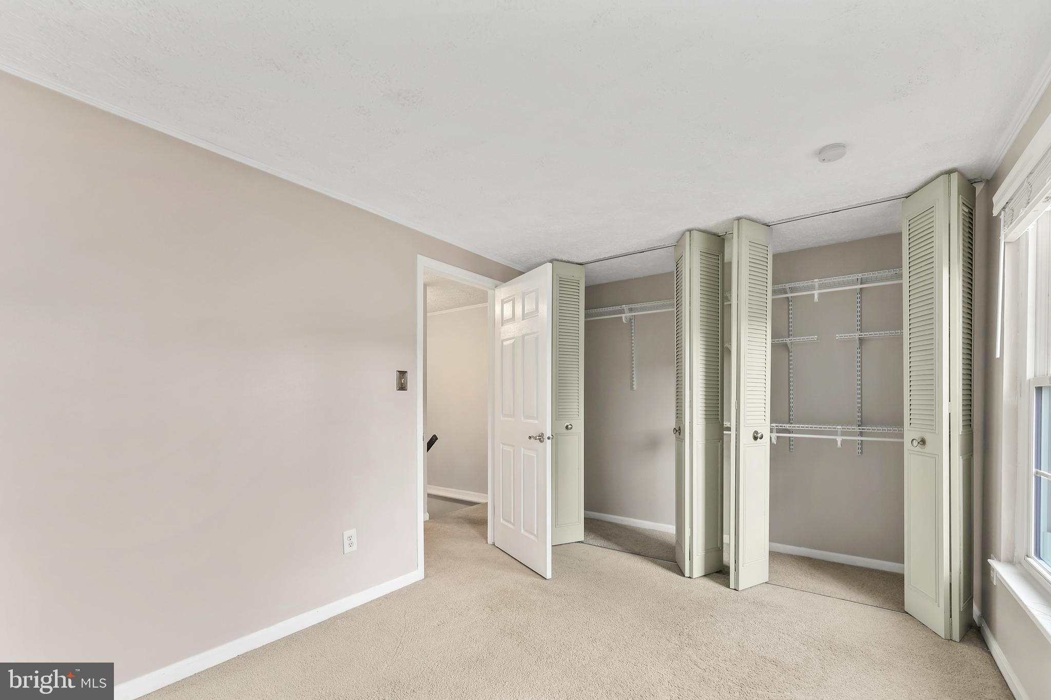 1960 Belmont Ridge Court Reston, VA 20191 - Photo 13 of 32