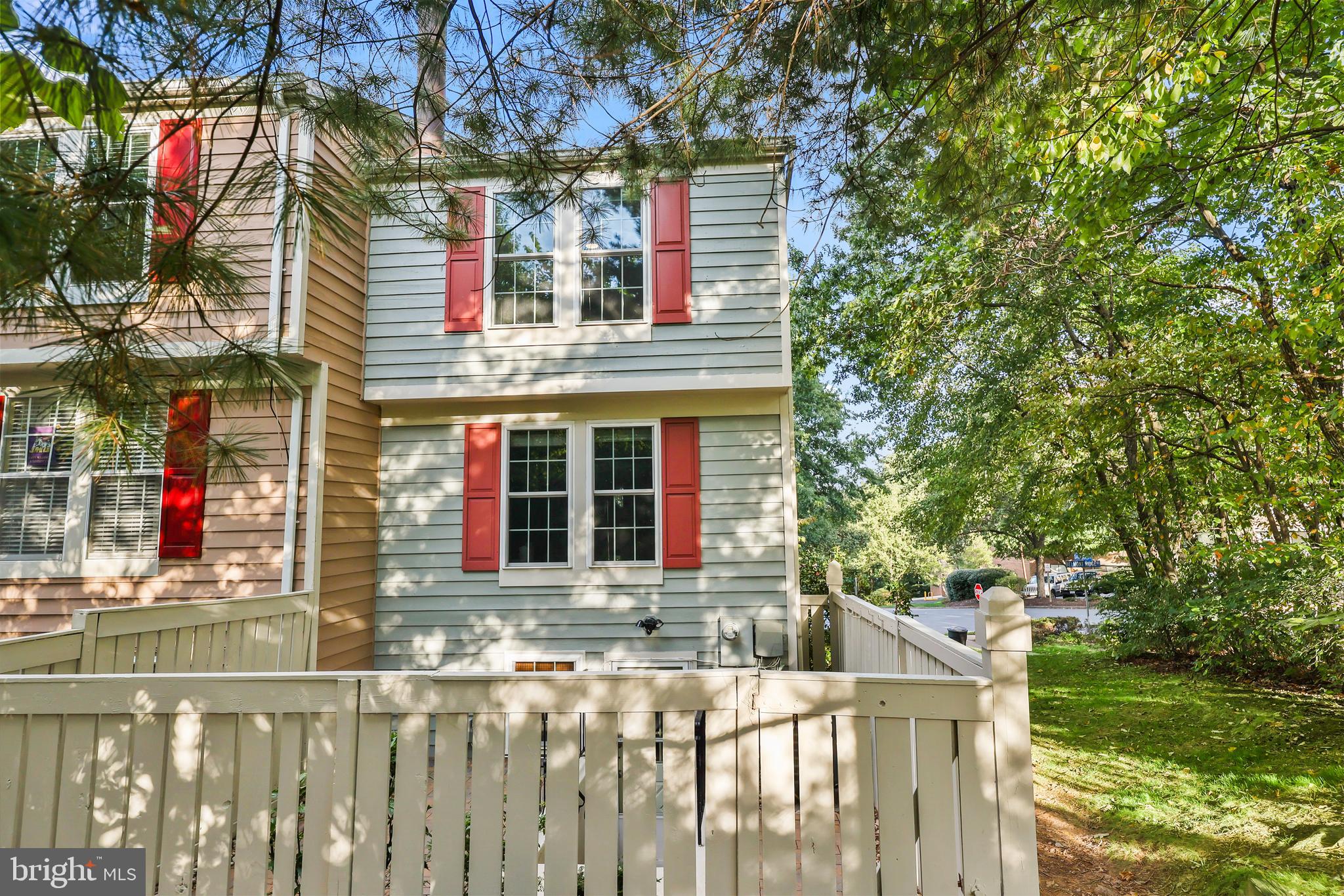 1960 Belmont Ridge Court Reston, VA 20191 - Photo 29 of 32