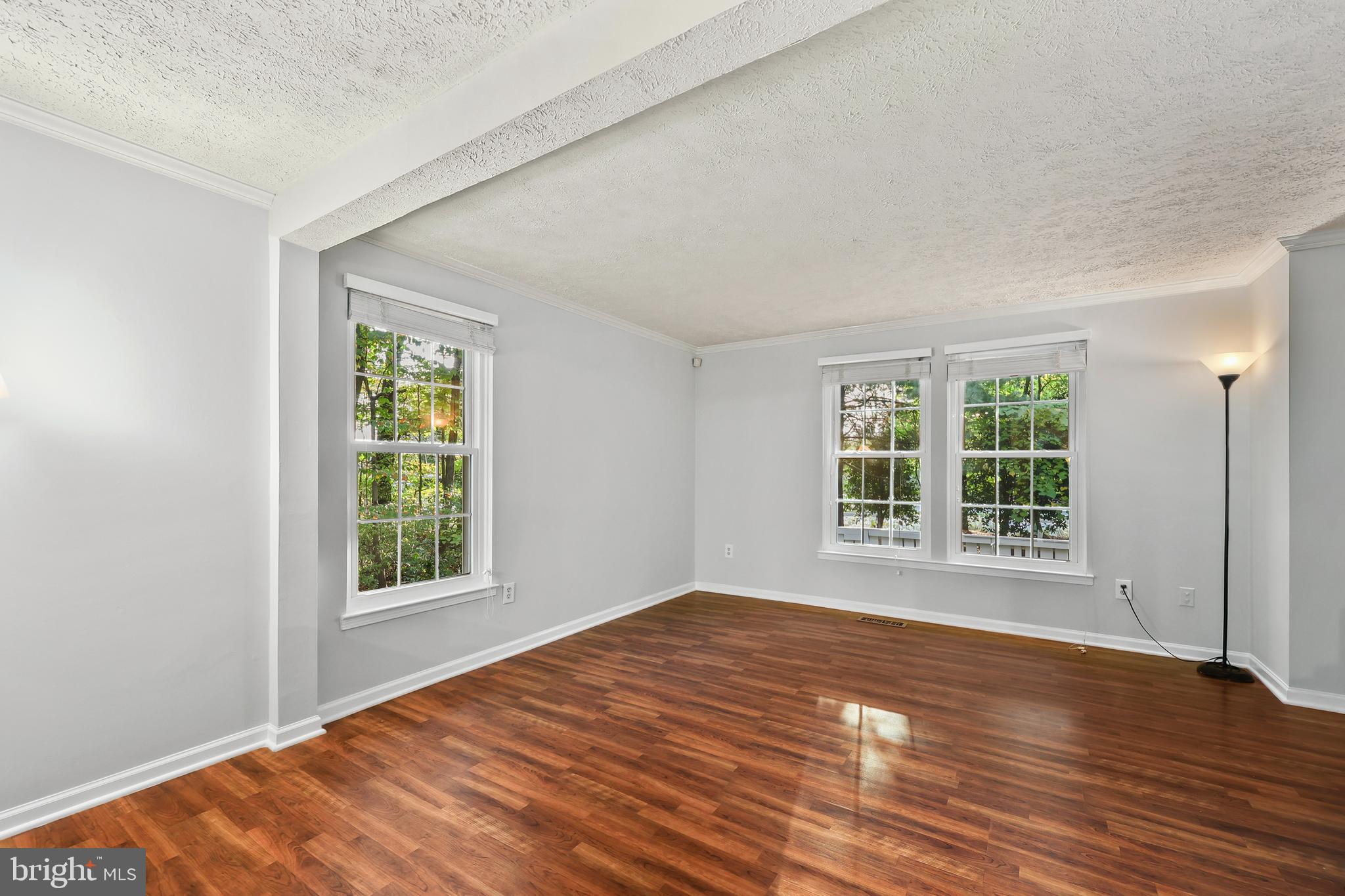 1960 Belmont Ridge Court Reston, VA 20191 - Photo 7 of 32