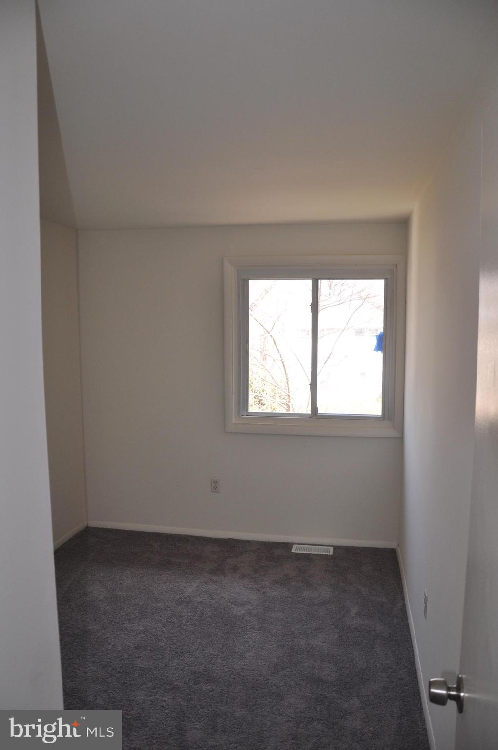 121 Arundel Road Pasadena, MD 21122 - Photo 14 of 25 Gallery Image 14